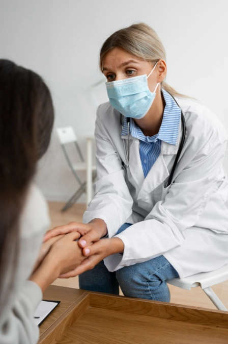 врач частной клиники